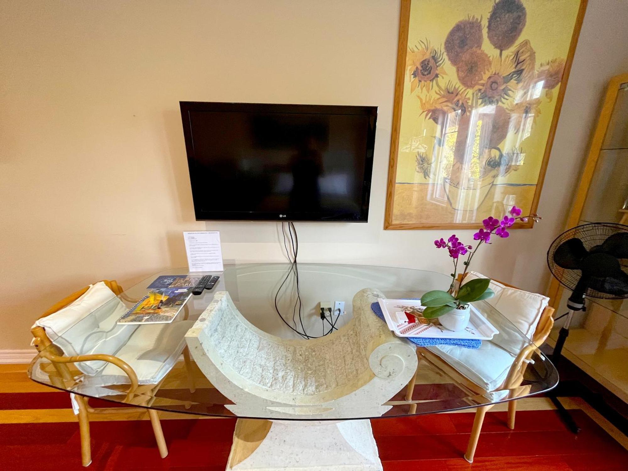 Stunning Rooms In Townhouse Across The Beach تورونتو المظهر الخارجي الصورة